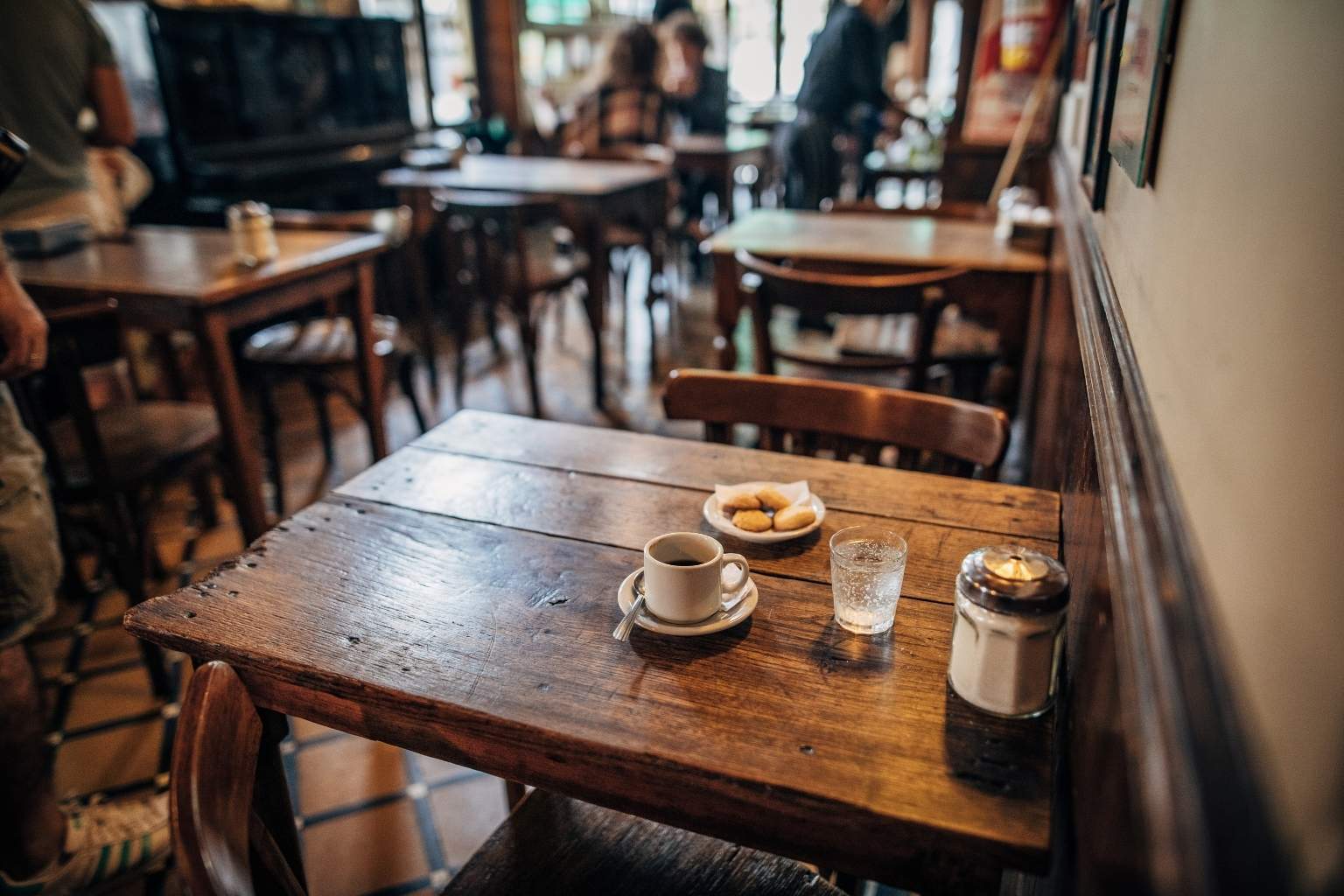 Dịch vụ làm giấy vệ sinh an toàn thực phẩm cho quán cafe tại TP HCM