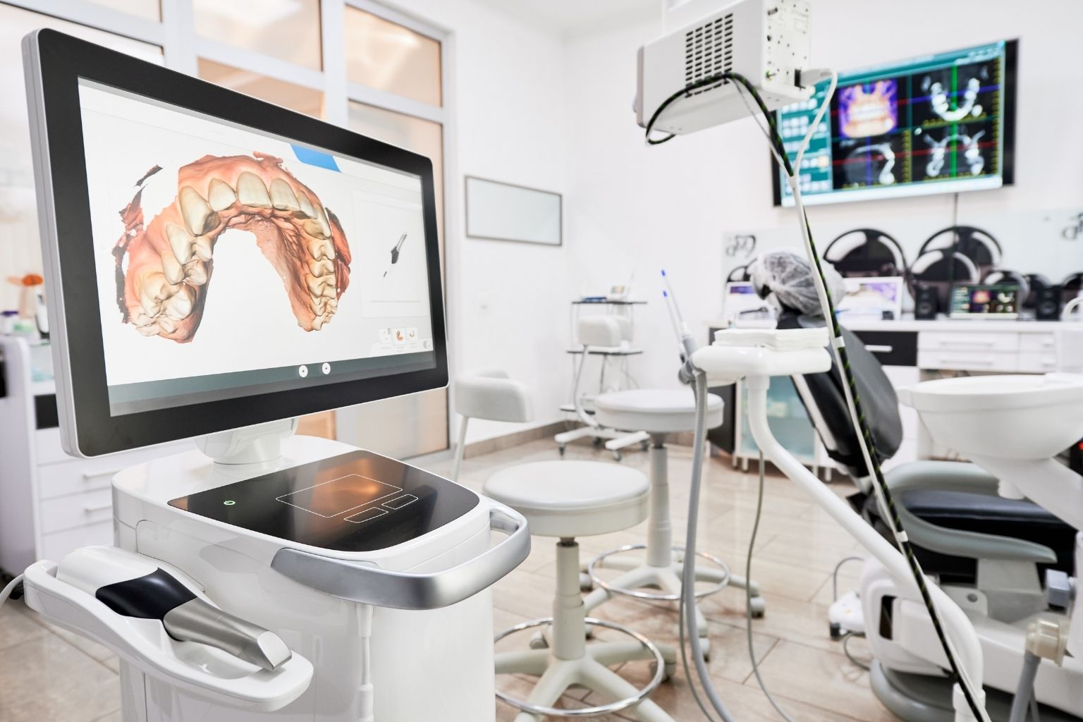 Luật Mai Vàng hỗ trợ phòng khám những gì