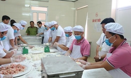 Kiểm Tra An Toàn Thực Phẩm Dịp Tết Trung Thu mới Kiểm Tra An Toàn Thực Phẩm Dịp Tết Trung Thu mới